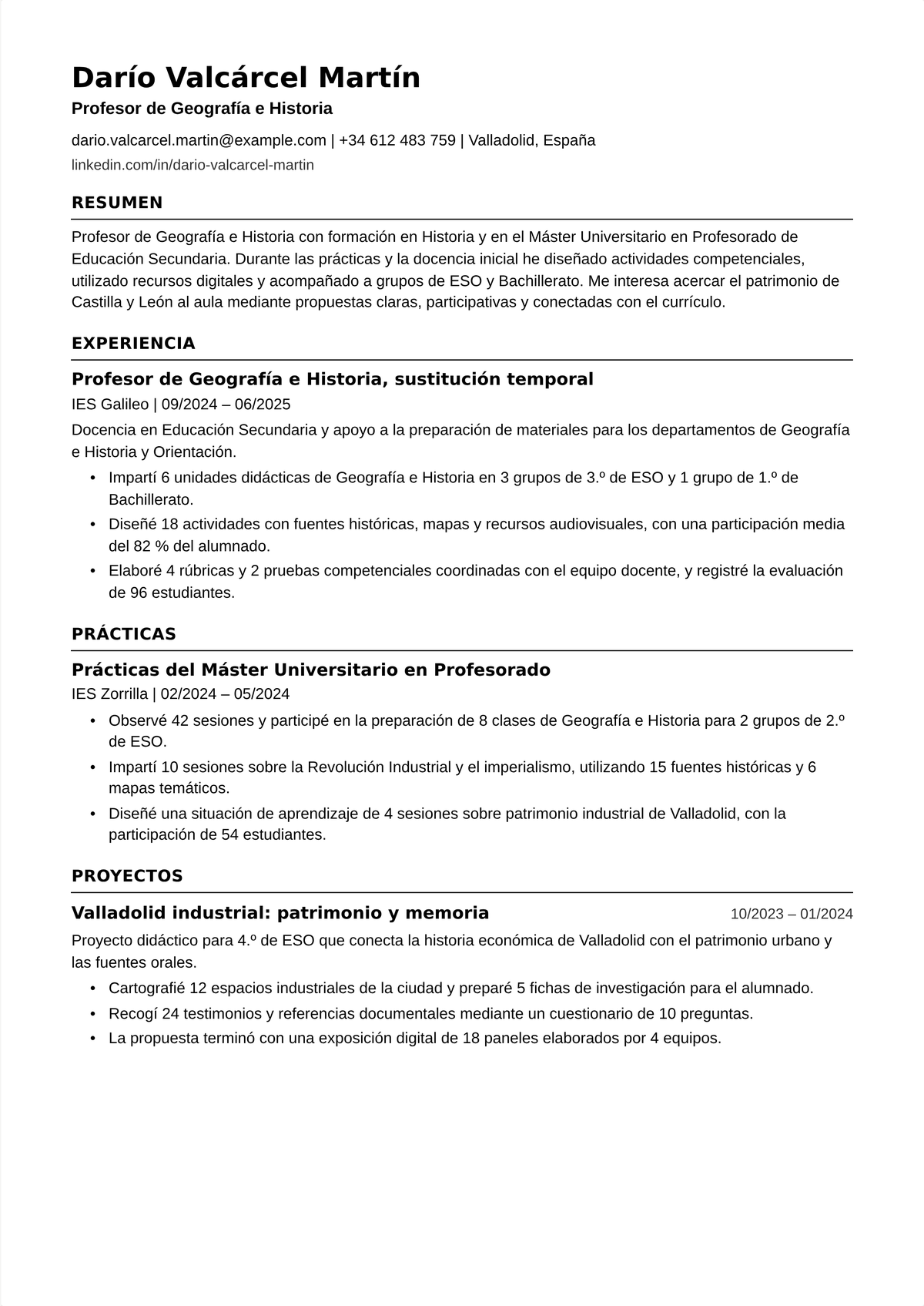 Ejemplo de currículum de profesor de Secundaria: currículum de nivel inicial que destaca una especialidad concreta y la prueba de gestionar la carga completa de un aula.