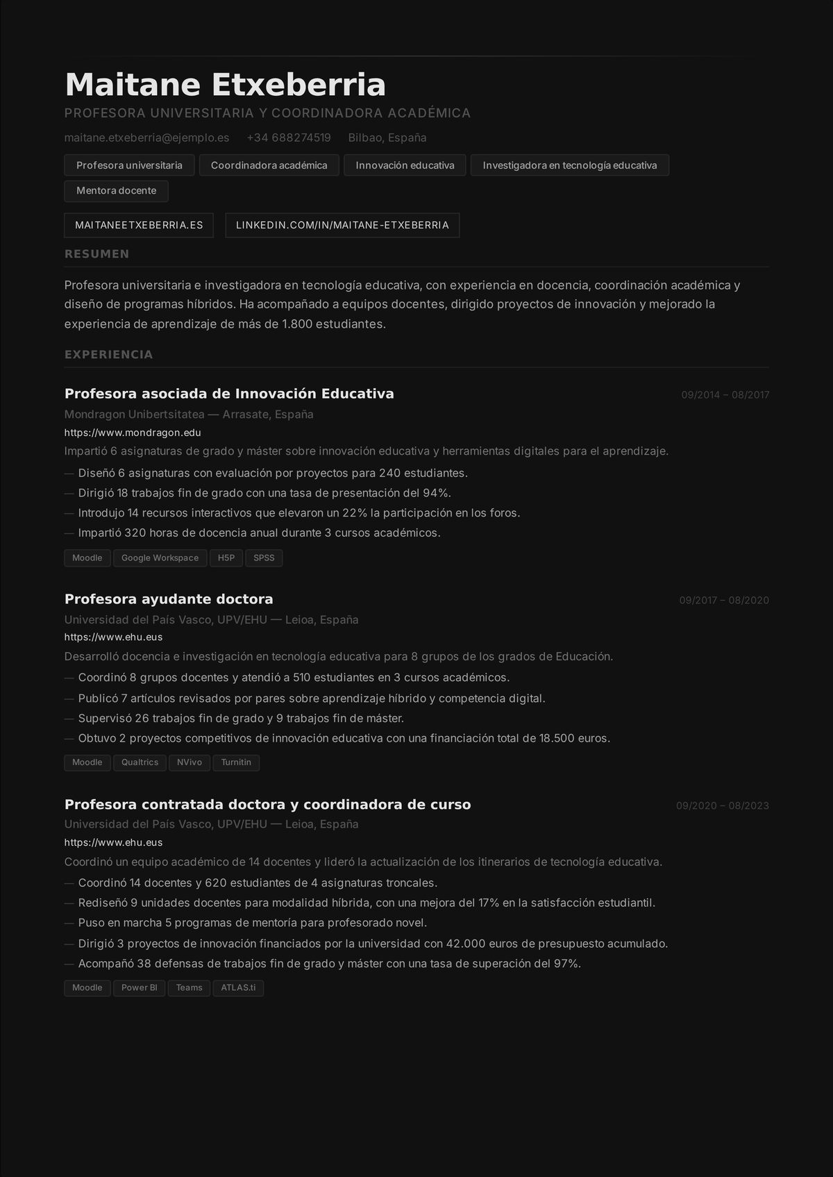 Ejemplo de currículum de profesor universitario: currículum de un docente sénior de educación superior más cercano a un CV académico, con carga docente, diseño de asignaturas y dirección de trabajos.